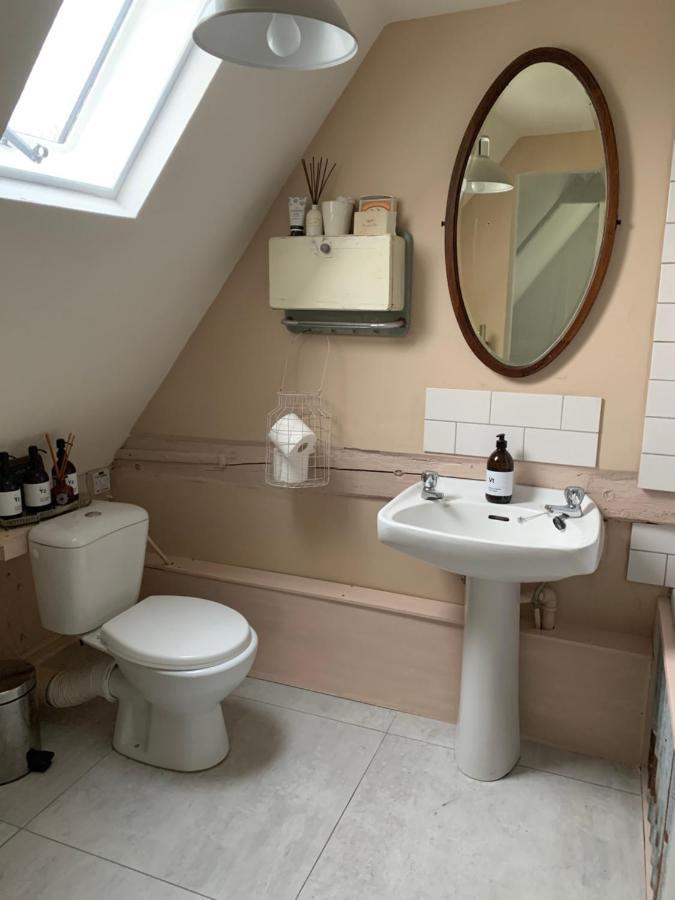 The Dairy, One Bedroom Cottage In A 15Th Century Farmhouse Parham Exterior photo